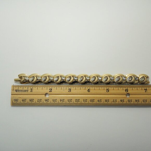 Crown Trifari Rhinestone Bracelet Gold Tone Mid Century Vintage 50s - 60s - Picture 9 of 9